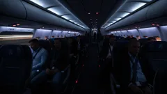 Ist Ihnen schon einmal aufgefallen, dass das Licht vor dem Start ausgeht? Der wahre Grund wird Sie überraschen