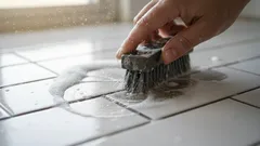 Fugenreinigung, die wirklich funktioniert: Bewährte Methoden für Bad und Küche in jedem Haushalt